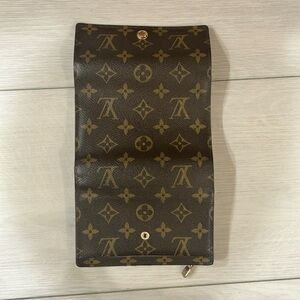 Louis Vuitton Monogram Alexandra Wallet